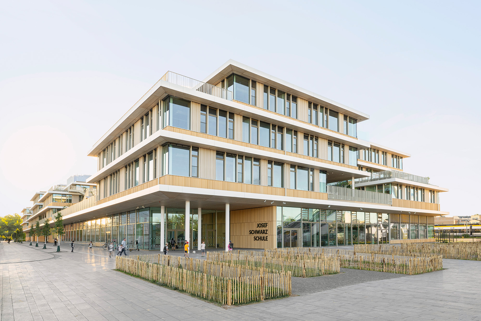 Ausenansicht der Josef Schwarz Schule in Heilbronn