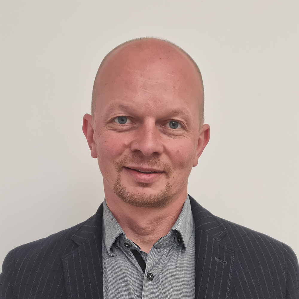 Andriy Friga, Handelsvertreter